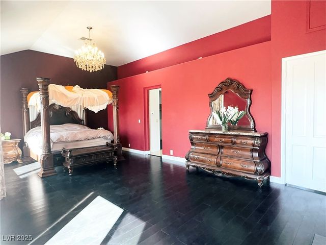 7829 Bermuda Dunes Avenue, Las Vegas, NV 89113