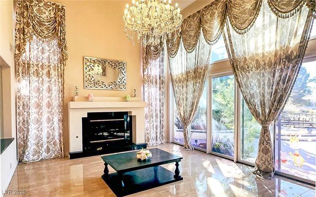 7829 Bermuda Dunes Avenue, Las Vegas, NV 89113