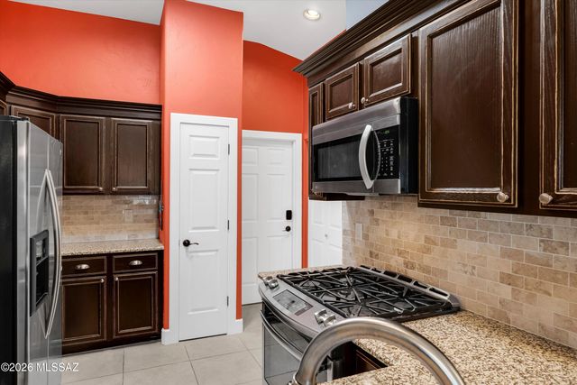 2152 E Tabular Place, Oro Valley, AZ 85755