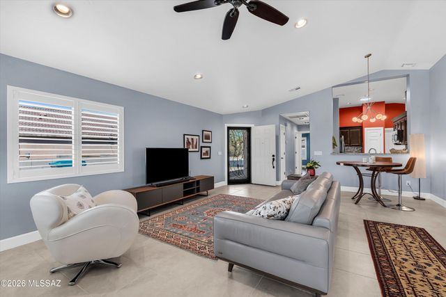 2152 E Tabular Place, Oro Valley, AZ 85755