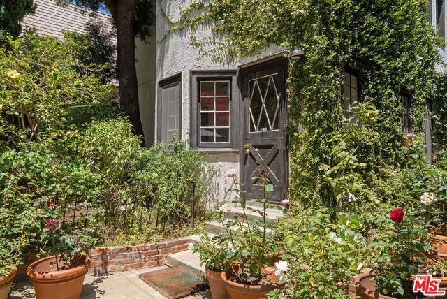 1711 N Curson Avenue, Los Angeles, CA 90046