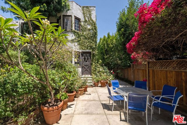 1711 N Curson Avenue, Los Angeles, CA 90046