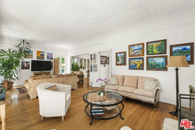 1711 N Curson Avenue, Los Angeles, CA 90046