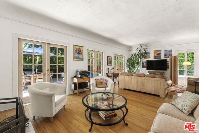 1711 N Curson Avenue, Los Angeles, CA 90046