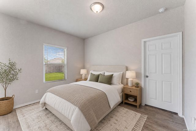 450 Pleasanton Spring, San Antonio, TX 78221