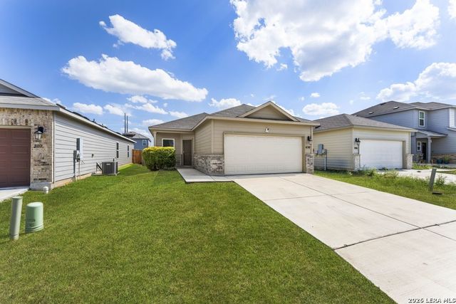 450 Pleasanton Spring, San Antonio, TX 78221