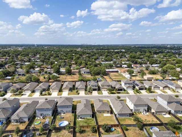 450 Pleasanton Spring, San Antonio, TX 78221