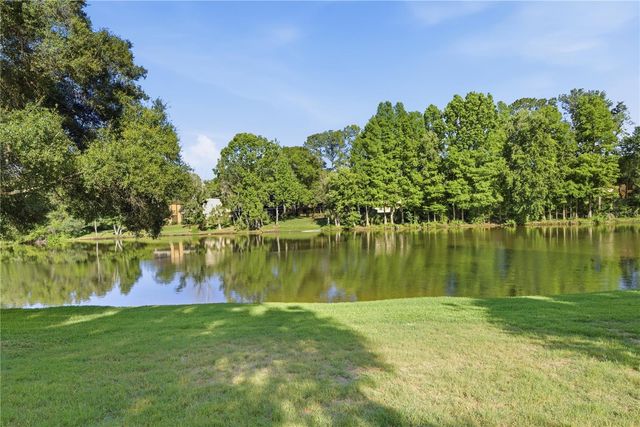 11817 SKYLAKE PLACE H, Temple Terrace, FL 33617