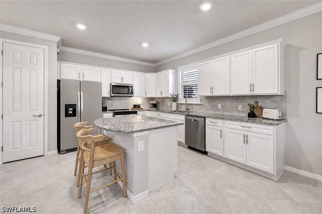 3564 E Hampton CIR, Alva, FL 33920