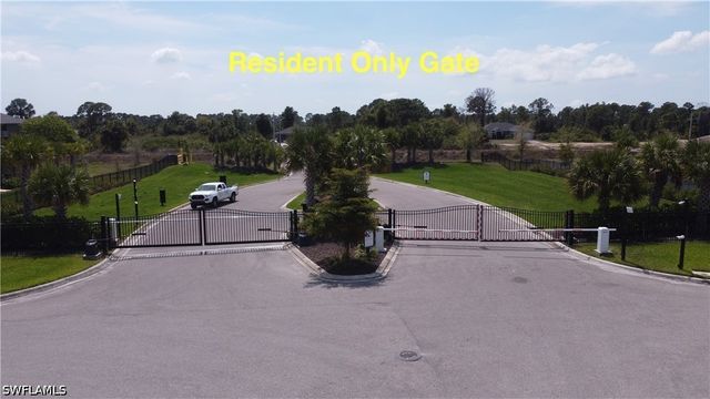 3564 E Hampton CIR, Alva, FL 33920