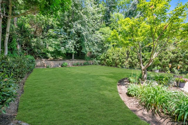 117 Soundview Drive, Port Washington, NY 11050