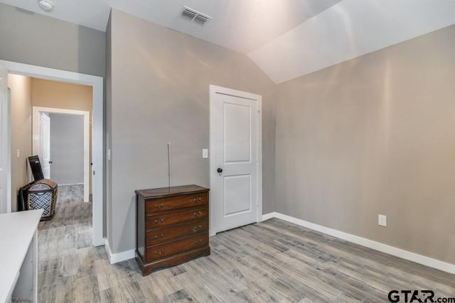 17409 Crossing Circle, Lindale, TX 75771