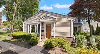 1532 Cove Drive 243A, Prospect Heights, IL 60070