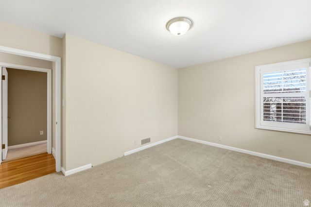 2370 E LYNWOOD DR, Salt Lake City, UT 84109