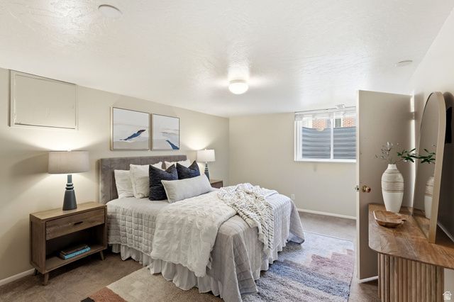 2370 E LYNWOOD DR, Salt Lake City, UT 84109