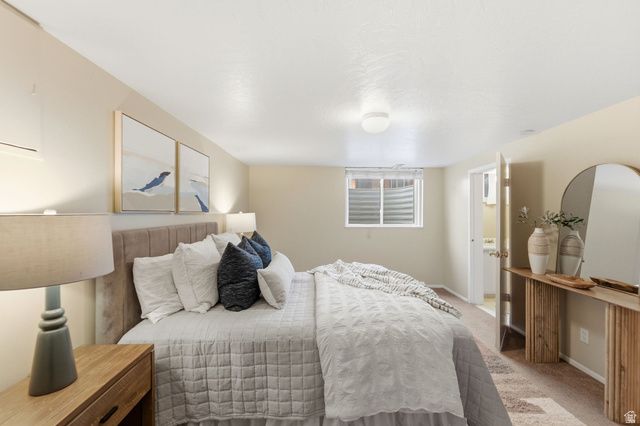 2370 E LYNWOOD DR, Salt Lake City, UT 84109