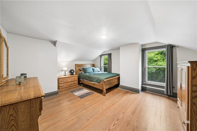 617 Pacek Rd, Unity Twp, PA 15601