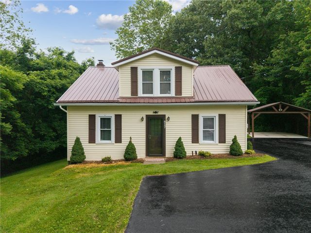 617 Pacek Rd, Unity Twp, PA 15601