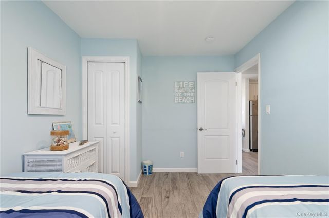 61 W Tiana Road 10, Hampton Bays, NY 11946