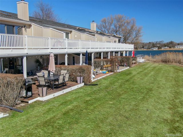 61 W Tiana Road 10, Hampton Bays, NY 11946
