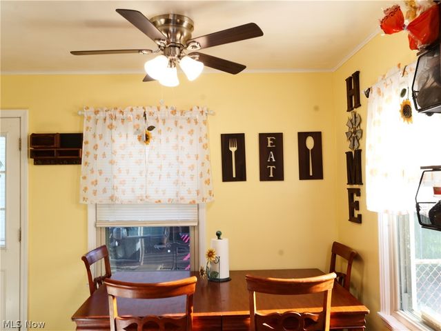 252 Parkgate Avenue, Austintown, OH 44515