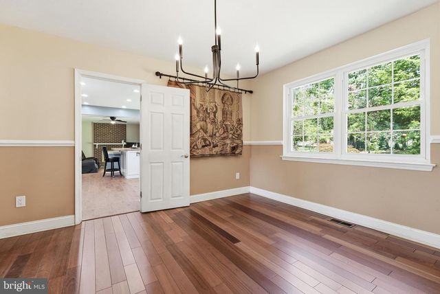 17 BRIARWOOD DR, Voorhees, NJ 08043