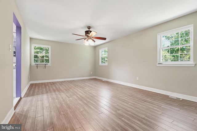 17 BRIARWOOD DR, Voorhees, NJ 08043