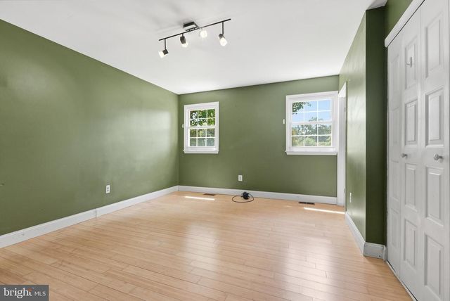 17 BRIARWOOD DR, Voorhees, NJ 08043