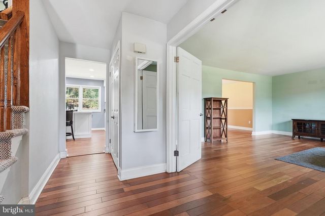 17 BRIARWOOD DR, Voorhees, NJ 08043