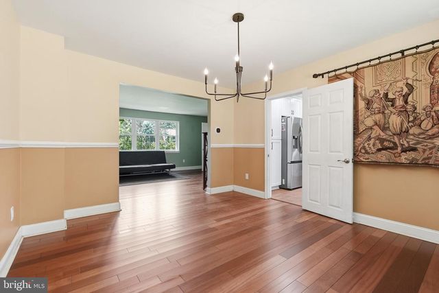 17 BRIARWOOD DR, Voorhees, NJ 08043