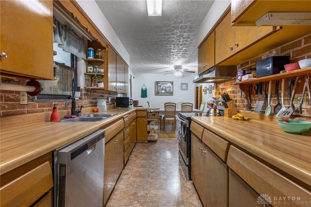 326 Kennedy Drive, Medway, OH 45341