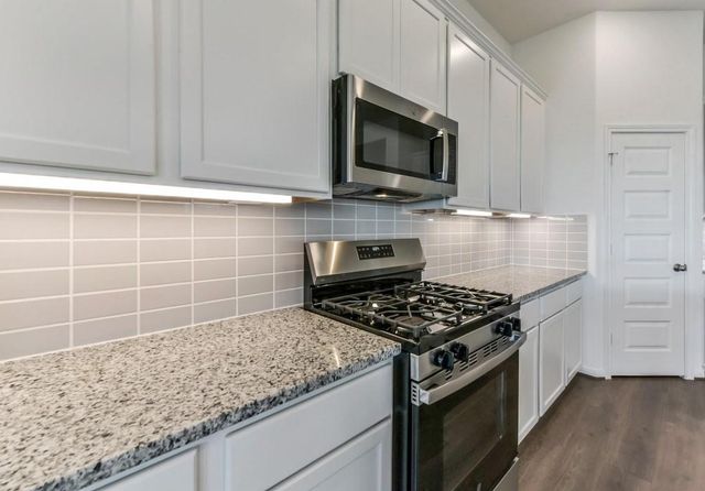 1092 Birds Landing Drive, Magnolia, TX 77355