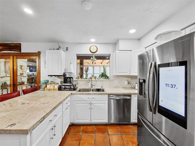 2433 Avenida De Las Estrellas, Santa Fe, NM 87507