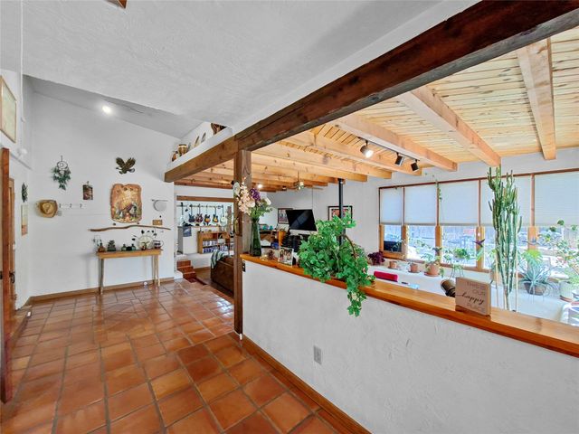 2433 Avenida De Las Estrellas, Santa Fe, NM 87507