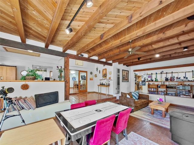 2433 Avenida De Las Estrellas, Santa Fe, NM 87507