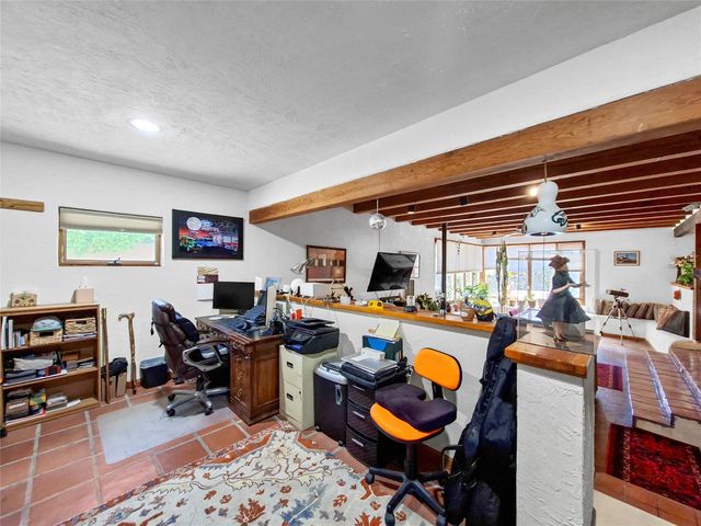 2433 Avenida De Las Estrellas, Santa Fe, NM 87507