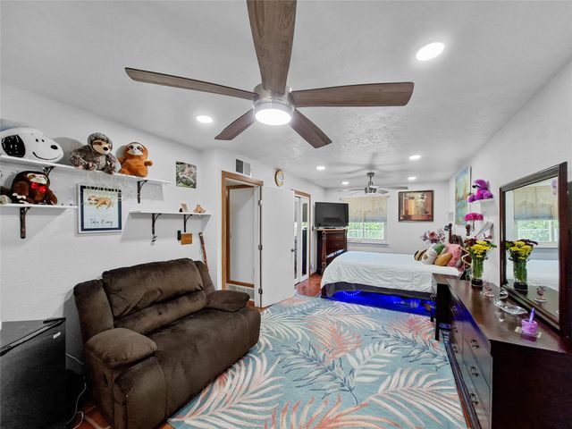 2433 Avenida De Las Estrellas, Santa Fe, NM 87507