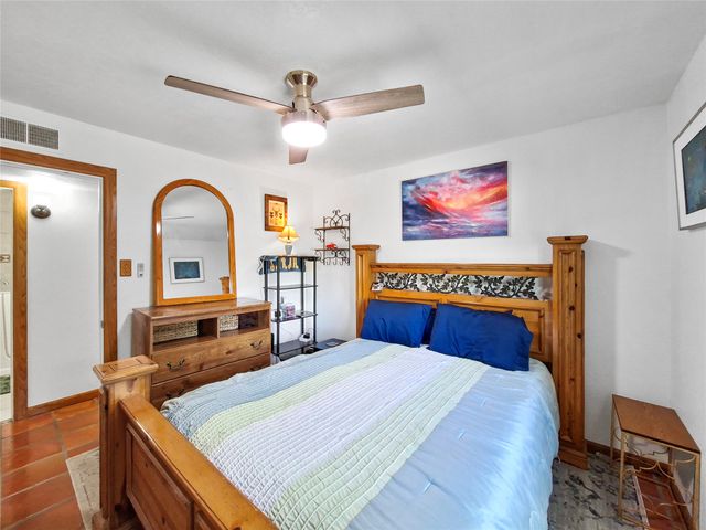 2433 Avenida De Las Estrellas, Santa Fe, NM 87507