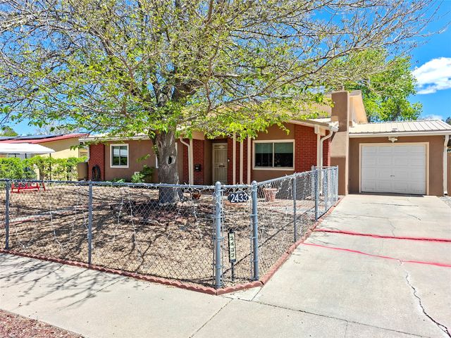 2433 Avenida De Las Estrellas, Santa Fe, NM 87507