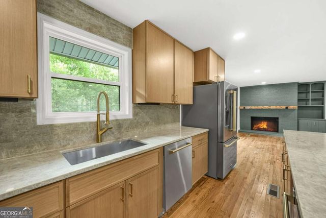 6628 Cherry Tree Lane, Sandy Springs, GA 30328