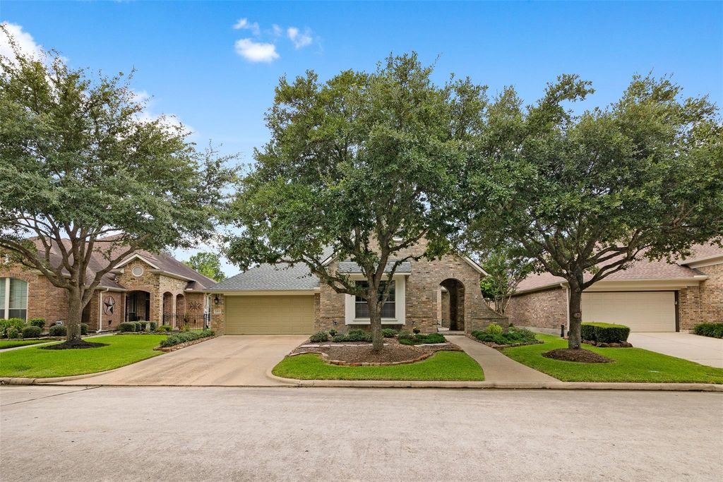 19507 Remington Manor Street, Spring, TX 77379