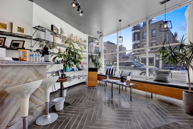 2119 N Damen Avenue, Chicago, IL 60647