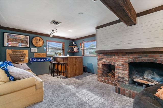 306 Virginia Drive, North Fayette, PA 15071