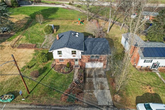 306 Virginia Drive, North Fayette, PA 15071