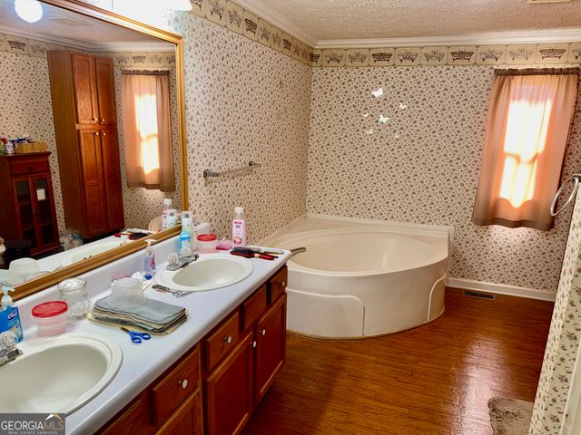2479 Tex Smith Drive, Elberton, GA 30635