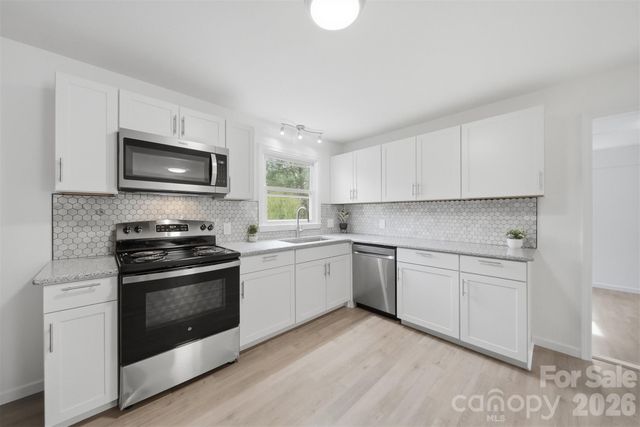 1033 Stagecoach Trail, Lenoir, NC 28645