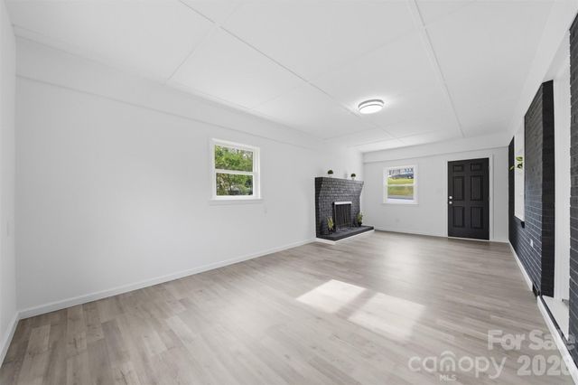 1033 Stagecoach Trail, Lenoir, NC 28645