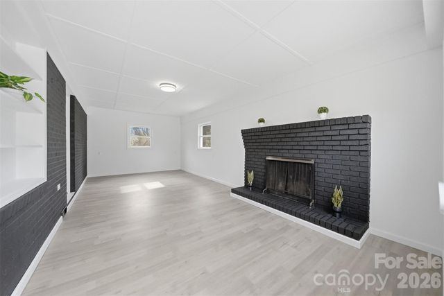 1033 Stagecoach Trail, Lenoir, NC 28645