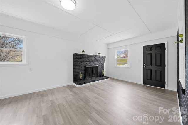 1033 Stagecoach Trail, Lenoir, NC 28645