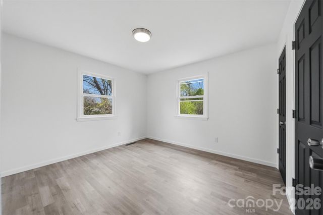 1033 Stagecoach Trail, Lenoir, NC 28645